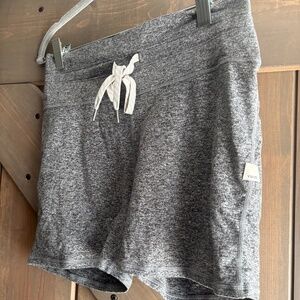 Vuori halo shorts, gray, size small